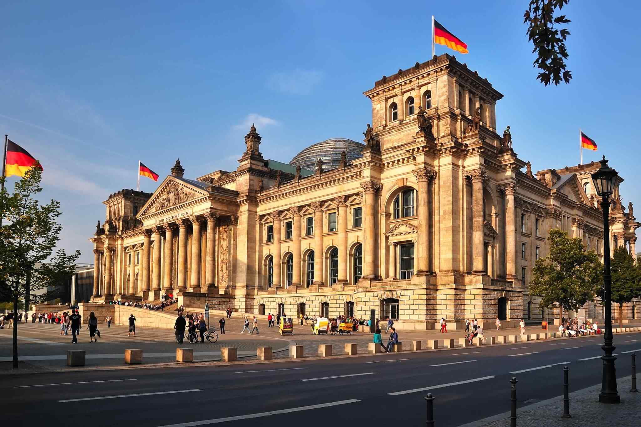 destination-berlin-01 https://socialvacations.com/wp-content/uploads/2018/09/destination-berlin-01.jpg