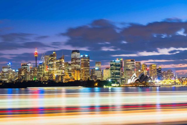 destination-sydney-03 https://socialvacations.com/wp-content/uploads/2018/09/destination-sydney-03-640x427.jpg
