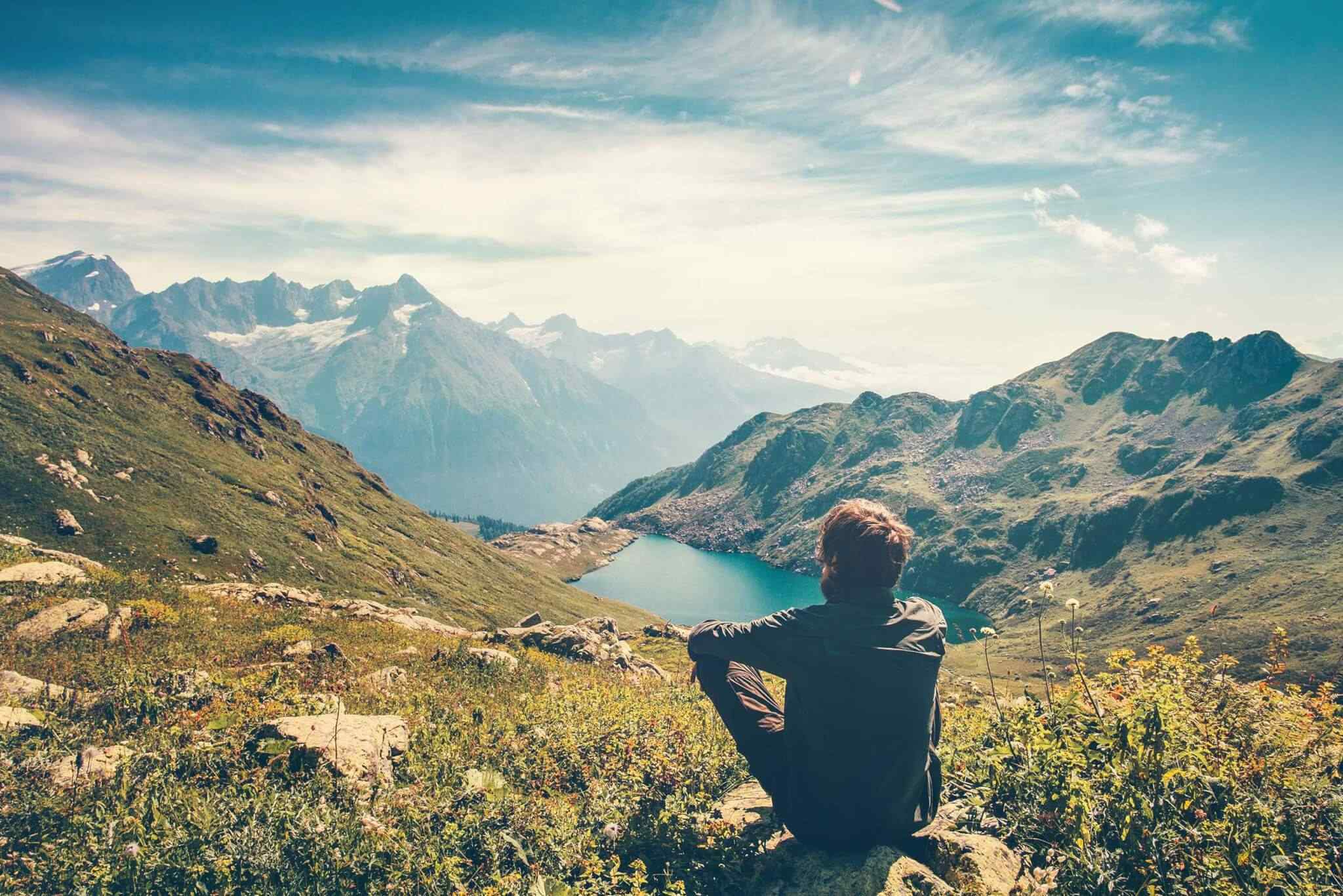 https://socialvacations.com/wp-content/uploads/2018/09/img-faq-01.jpg